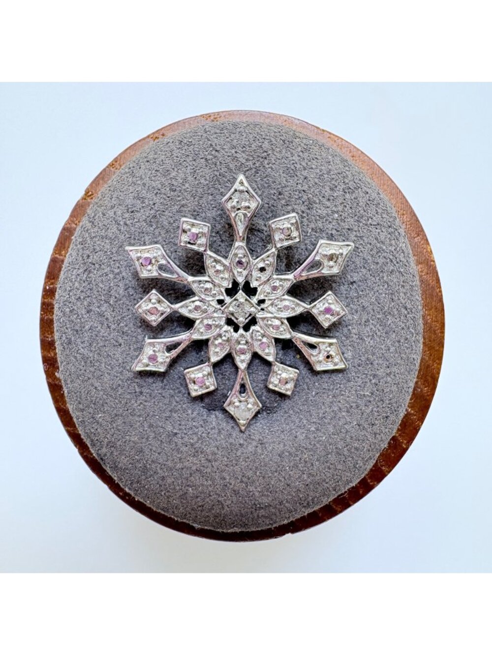 Illusion Stone Sterling Silver 925 Snowflake Pendant Size 0.75" Length